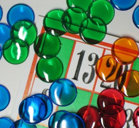 Pions de loto. 50 Sachets de 100 pions de marquage loto Effet loupe